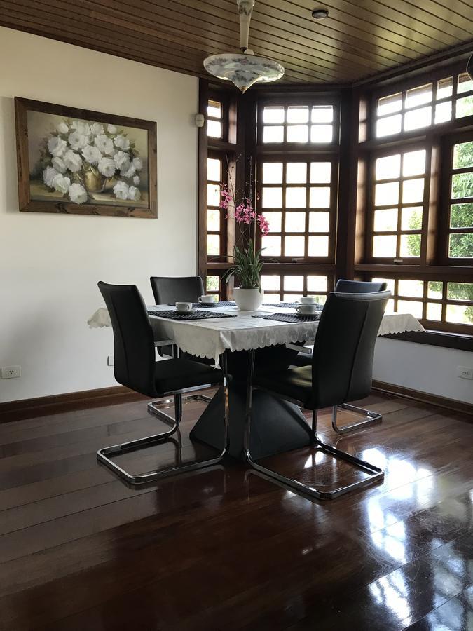 Pousada Recanto Castelinho Campos do Jordão Esterno foto